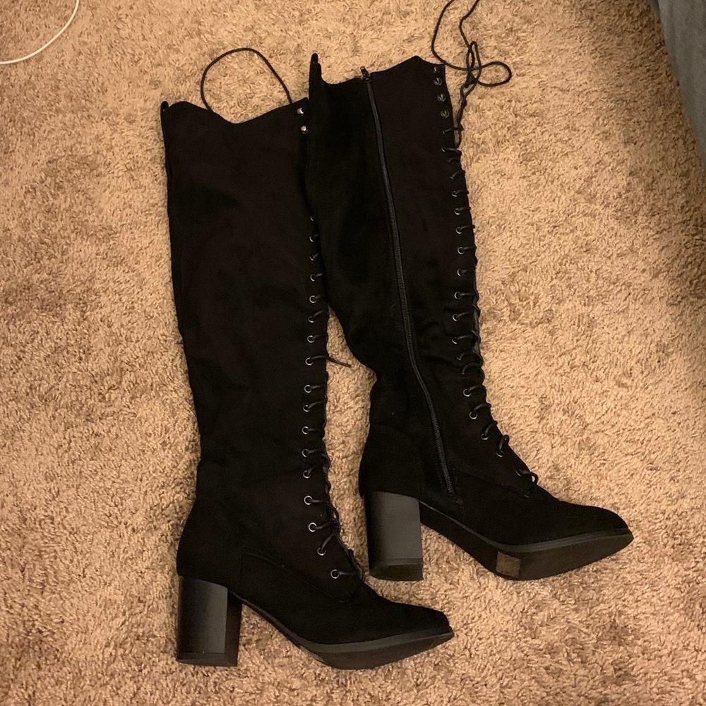 Knee high Boots